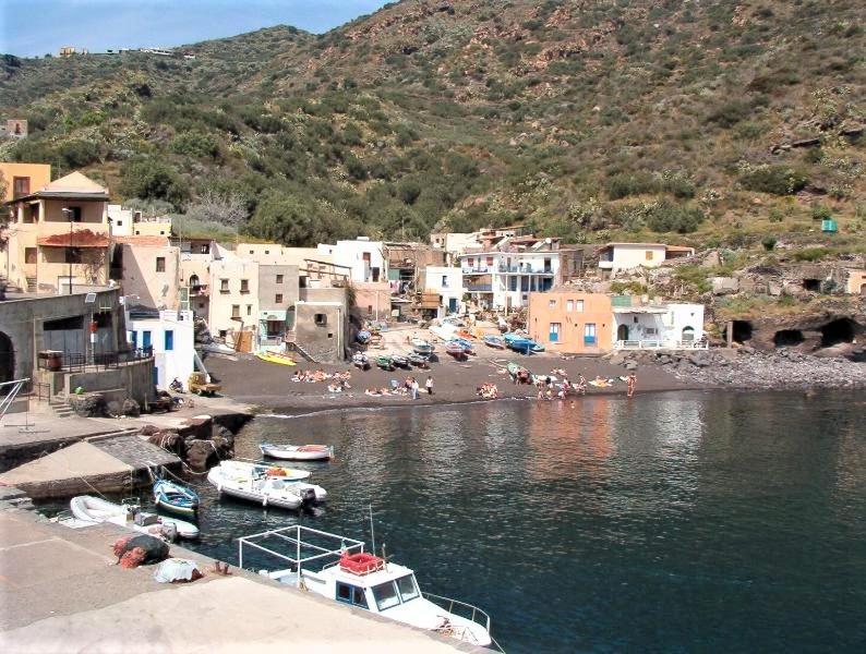 Il Nido Di Rinella, Casa Sulla Spiaggia Villa Leni Exterior photo