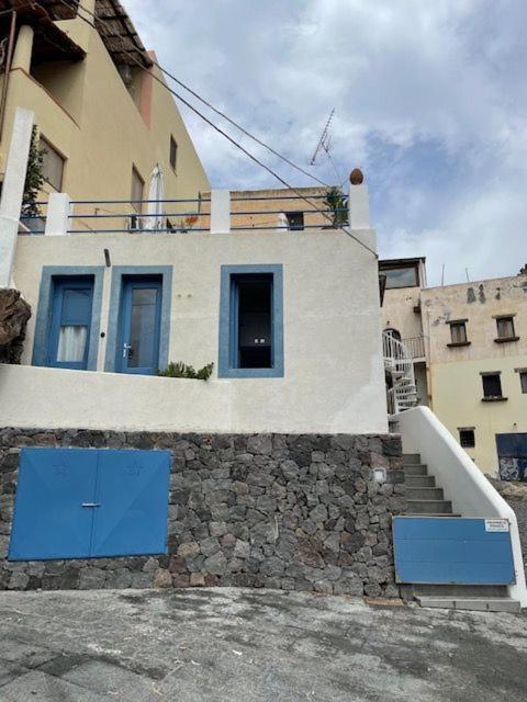 Il Nido Di Rinella, Casa Sulla Spiaggia Villa Leni Exterior photo