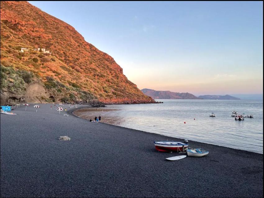 Il Nido Di Rinella, Casa Sulla Spiaggia Villa Leni Exterior photo